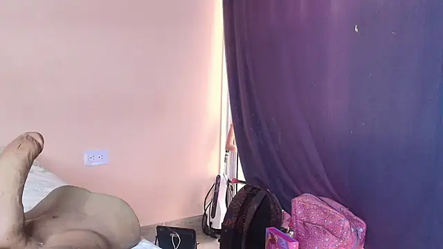  im perla online show from April 12, 7:52 pm