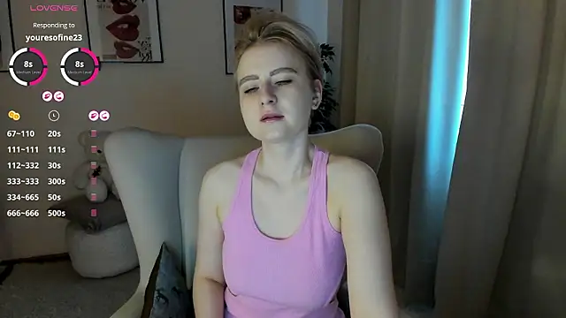 Snapshot of terry_roberrtson chatting on March 3, 2:28 am terry roberrtson online show from March 3, 2:28 am