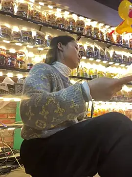 Lyn-be99 online show from March 8, 12:20 pm