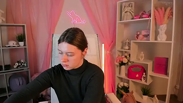 Snapshot of CelestineMauriac chatting on February 9, 5:28 pm CelestineMauriac online show from February 9, 5:28 pm