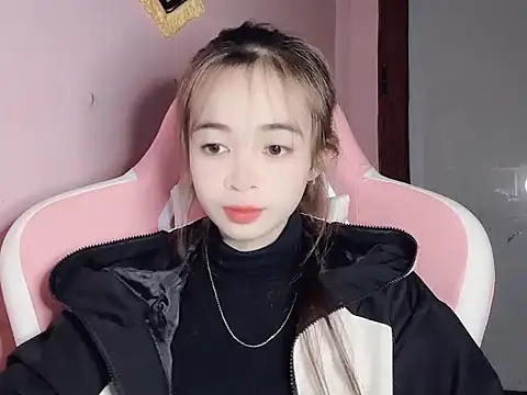 Emily031 online show from February 9, 4:11 pm