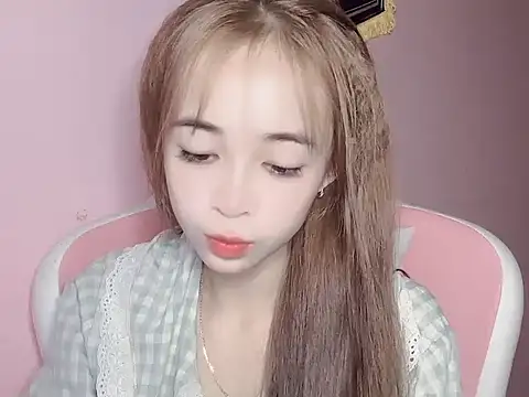 Emily031 online show from February 20, 4:40 pm