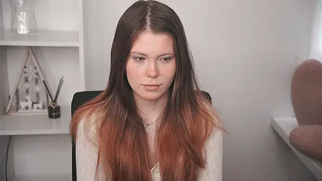 Snapshot of MarnieWootan chatting on March 3, 4:40 am MarnieWootan online show from March 3, 4:40 am