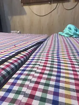 chublady online show from April 9, 5:18 am