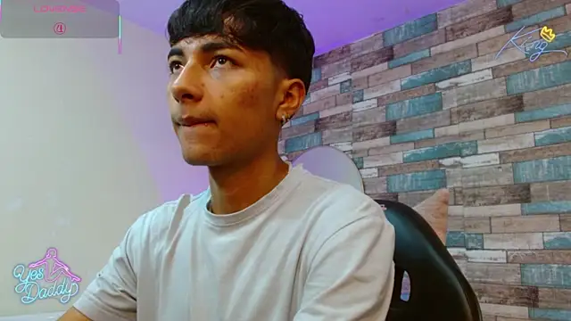 Snapshot of osamu_tay chatting on March 1, 12:18 pm osamu tay online show from March 1, 12:18 pm