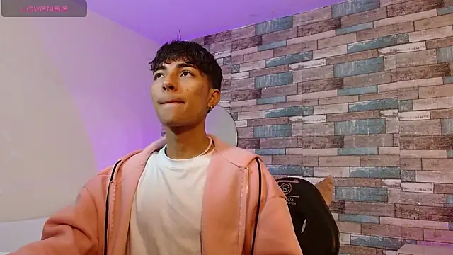 Snapshot of osamu_tay chatting on March 2, 11:50 am osamu tay online show from March 2, 11:50 am