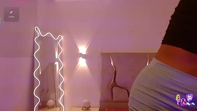 TINY TAY online show from February 13, 11:50 am