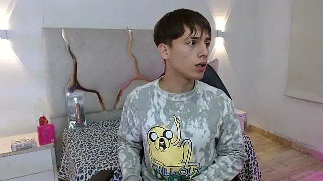 Snapshot of EVAN_TAY chatting on February 28, 3:07 am EVAN TAY online show from February 28, 3:07 am