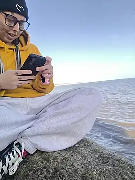 ThatAltGirl online show from March 3, 3:29 pm