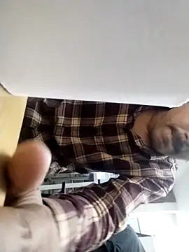 manishk0 online show from February 5, 8:24 pm