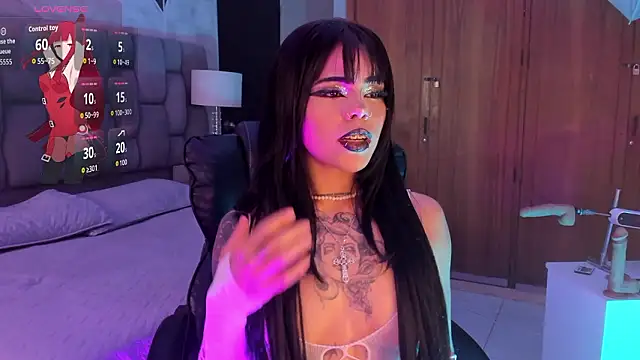 Snapshot of SweetDevil_7 chatting on February 15, 9:22 pm SweetDevil 7 online show from February 15, 9:22 pm