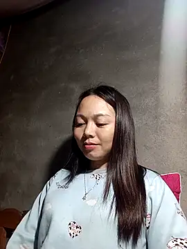 Snapshot of Rose-222 chatting on February 3, 2:53 am Rose-222 online show from February 3, 2:53 am