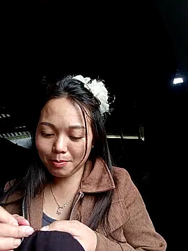 Snapshot of Rose-222 chatting on February 25, 8:57 am Rose-222 online show from February 25, 8:57 am