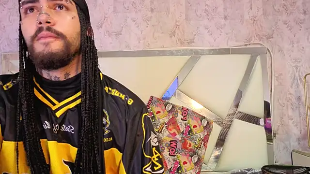 Benny and Mark online show from February 25, 4:00 am