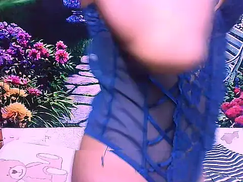 Snapshot of IndianPretty14u2Luv chatting on February 25, 5:17 am IndianPretty14u2Luv online show from February 25, 5:17 am