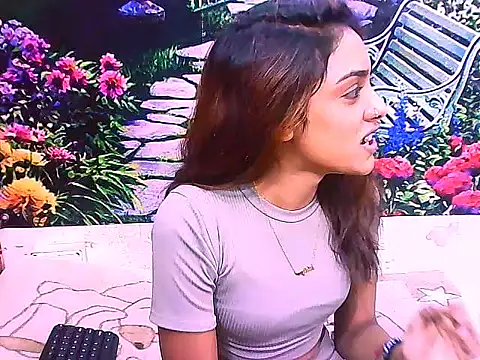 Snapshot of IndianPretty14u2Luv chatting on March 4, 5:13 am IndianPretty14u2Luv online show from March 4, 5:13 am