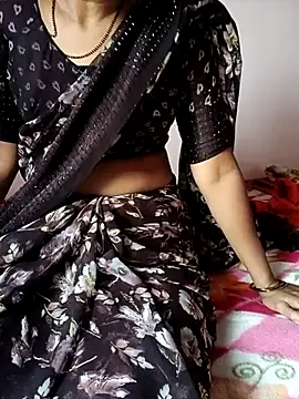 Snapshot of desicpl26 chatting on February 13, 7:26 am desicpl26 online show from February 13, 7:26 am