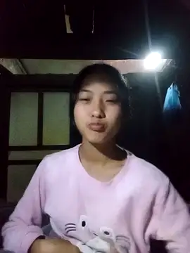 Snapshot of Hoa-tuylip chatting on February 7, 12:09 pm Hoa-tuylip online show from February 7, 12:09 pm