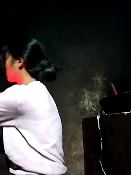 Snapshot of Hoa-tuylip chatting on February 14, 10:50 pm Hoa-tuylip online show from February 14, 10:50 pm