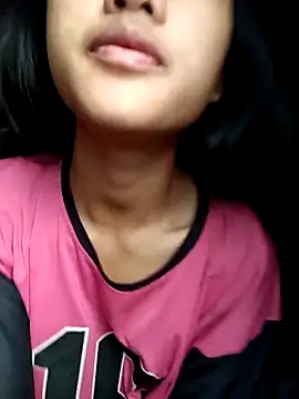 Snapshot of Hoa-tuylip chatting on February 27, 1:27 am Hoa-tuylip online show from February 27, 1:27 am