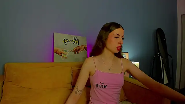 Snapshot of Kelly_Salazar chatting on February 11, 6:18 am Kelly Salazar online show from February 11, 6:18 am