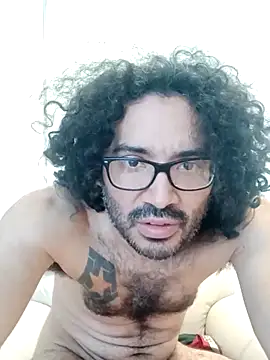 Batou1683 online show from April 14, 5:30 pm