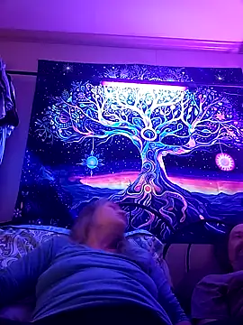 Sunflower0025 online show from March 13, 12:39 am