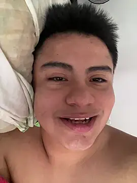 andresmahecha777 online show from February 5, 8:35 pm