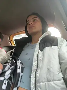 bliinkii and luka  online show from March 5, 11:28 am