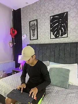 bliinkii and luka  online show from March 27, 1:22 pm