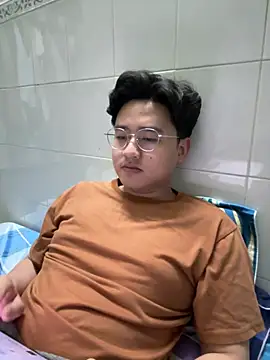 Snapshot of Kami_Kazo chatting on February 11, 4:56 pm Kami Kazo online show from February 11, 4:56 pm