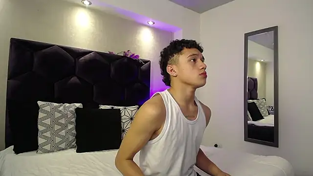 Dominik Souza online show from March 10, 6:57 pm