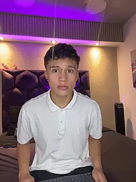 Dominik Souza online show from April 23, 8:11 pm