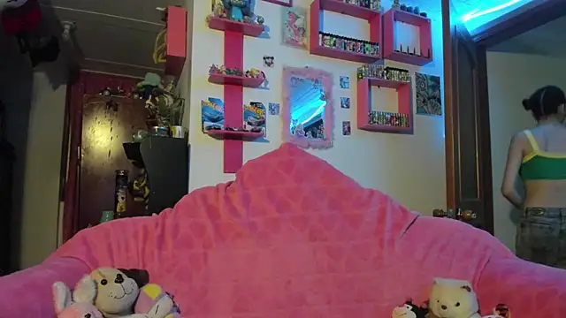 Rebecahart online show from March 15, 4:18 am