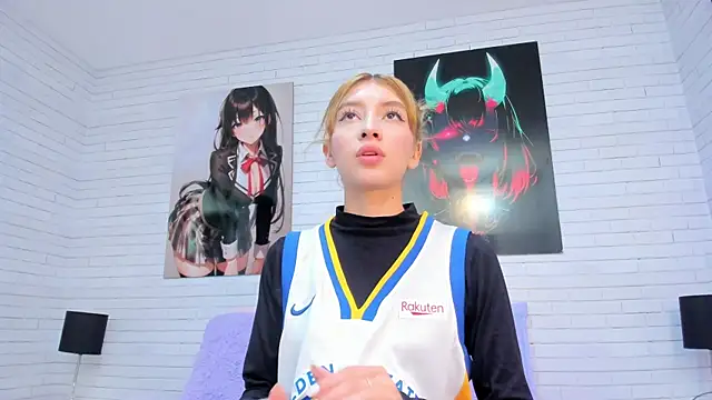 Snapshot of AlanaaHell chatting on February 18, 4:47 pm AlanaaHell online show from February 18, 4:47 pm