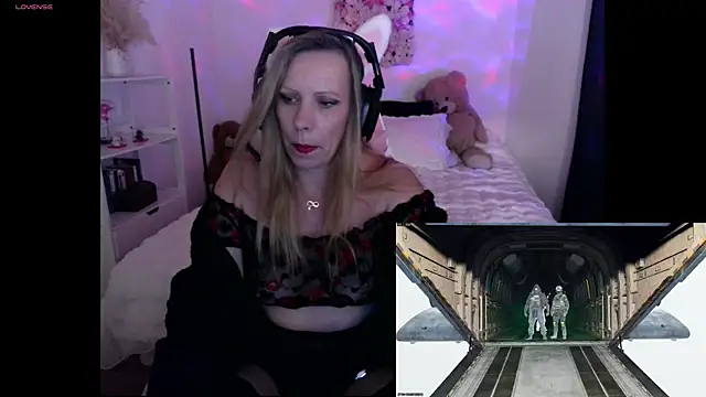 ArchangelTheFrancaise online show from April 13, 8:03 pm