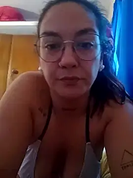 kuramaqueen online show from February 5, 10:20 am