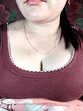 Reina Fcup01 online show from February 23, 5:38 am