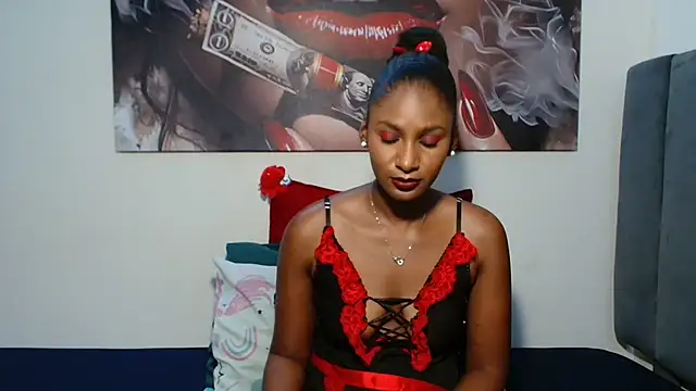 Snapshot of Moreish-06 chatting on February 2, 2:05 pm Moreish-06 online show from February 2, 2:05 pm