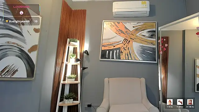 nina swaan online show from February 19, 12:12 pm