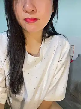 Snapshot of hotgirl-sexy chatting on February 3, 3:48 am hotgirl-sexy online show from February 3, 3:48 am