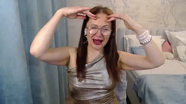 MarinaOnebest online show from April 19, 8:35 am