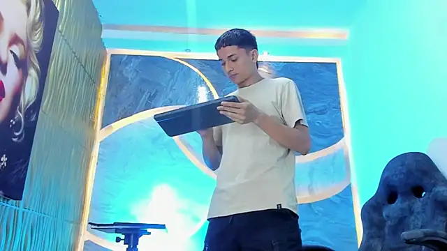 Matheus Ic online show from February 6, 1:03 pm