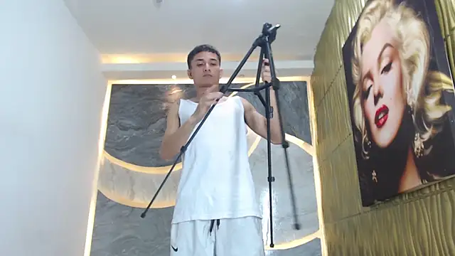 Matheus Ic online show from February 15, 8:27 pm