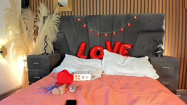 Snapshot of ZoehPeterr_ chatting on February 15, 9:22 pm ZoehPeterr online show from February 15, 9:22 pm