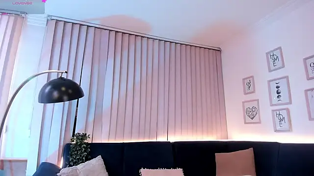 agata volkov online show from March 3, 8:26 pm