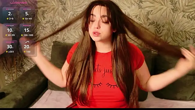 AliraX online show from February 28, 7:15 pm