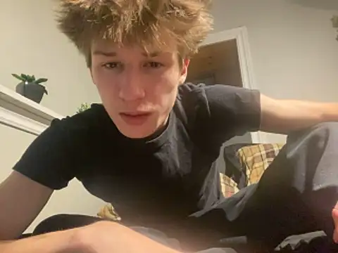 Snapshot of yourwhiteboy1 chatting on March 4, 1:11 am yourwhiteboy1 online show from March 4, 1:11 am