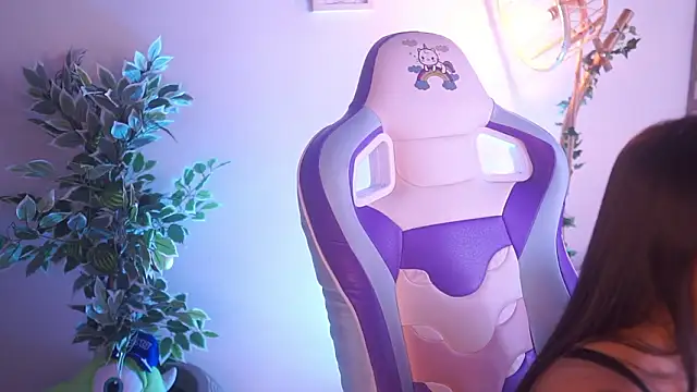 mavi boo online show from February 14, 7:05 am