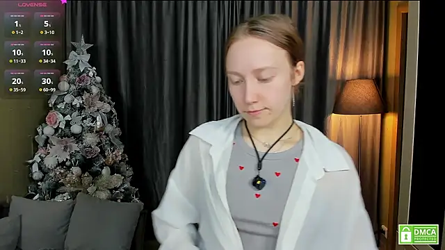 Cutie Ellis online show from March 22, 5:38 pm